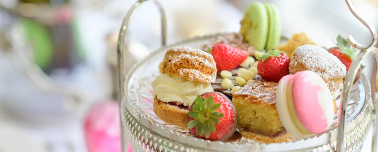 Afternoon tea cake tray