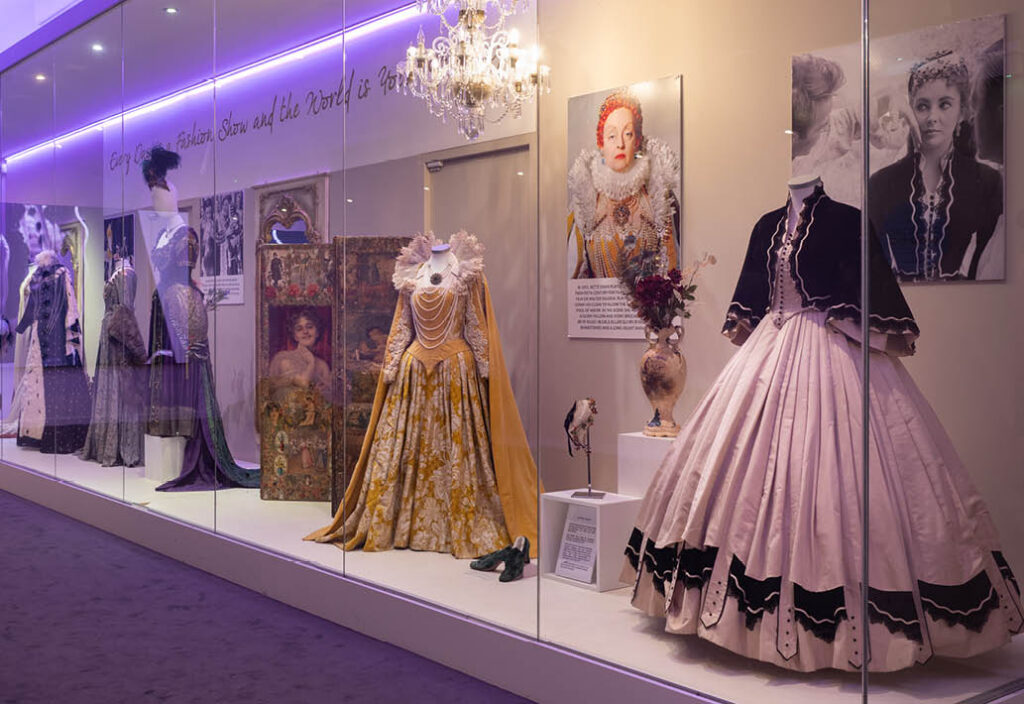 Couture Room